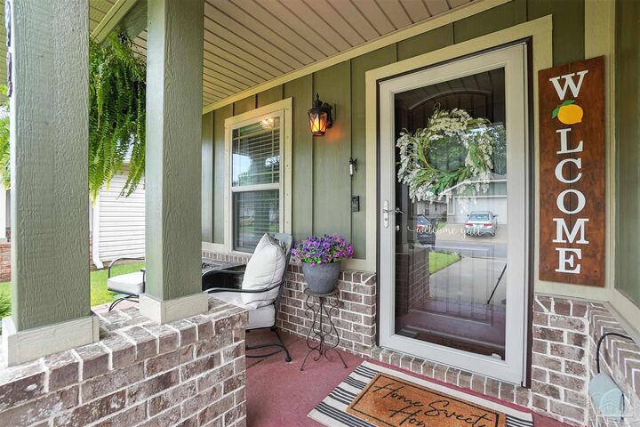 Property Photo: 392 Evening Falls Dr FL 32534