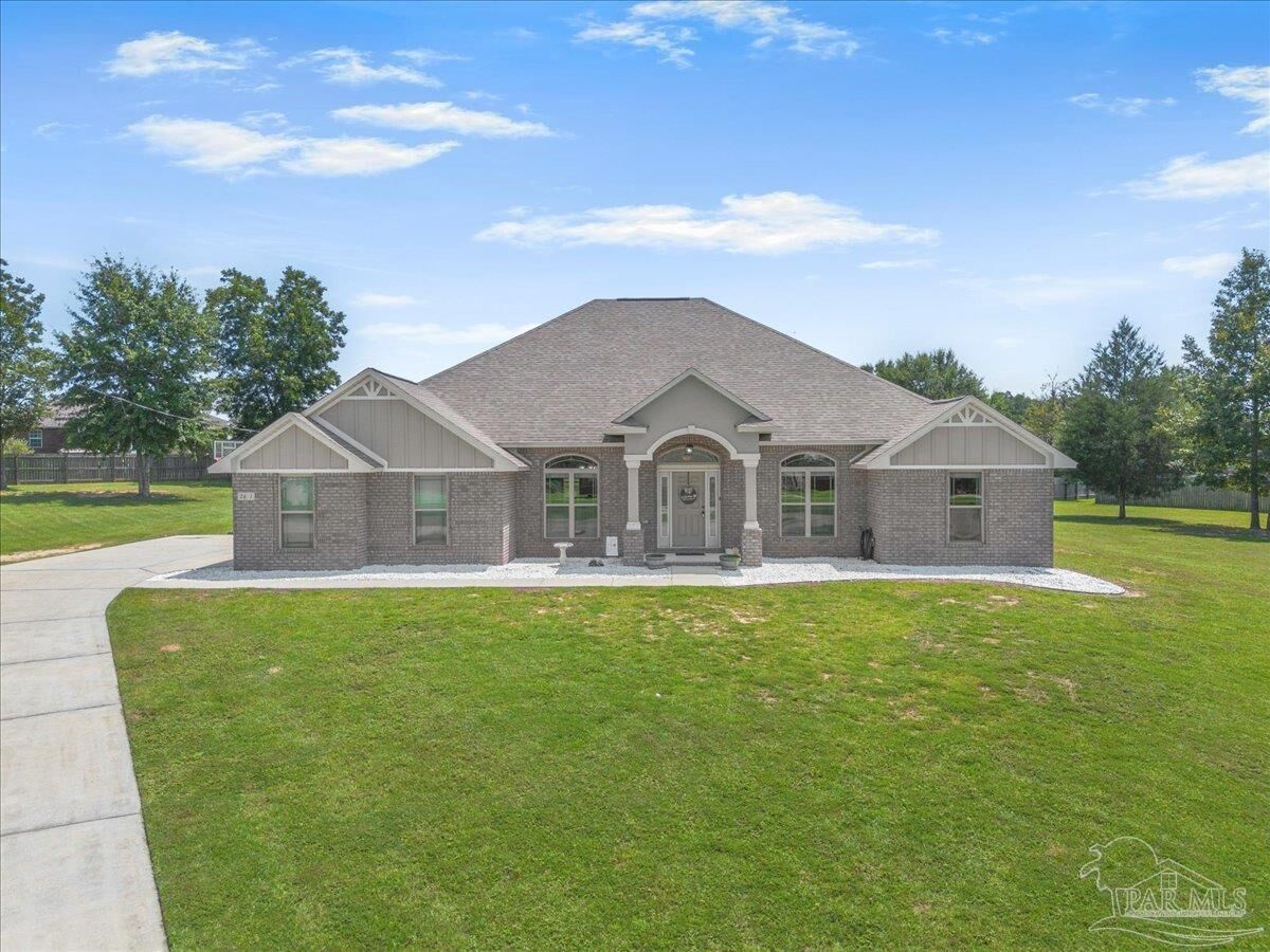 Property Photo: 2661 Piddlin Ln FL 32565