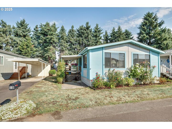 Property Photo: 835 SE 1st Ave 10 OR 97013