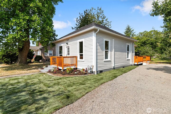 Property Photo: 328 Cedar Street WA 98230