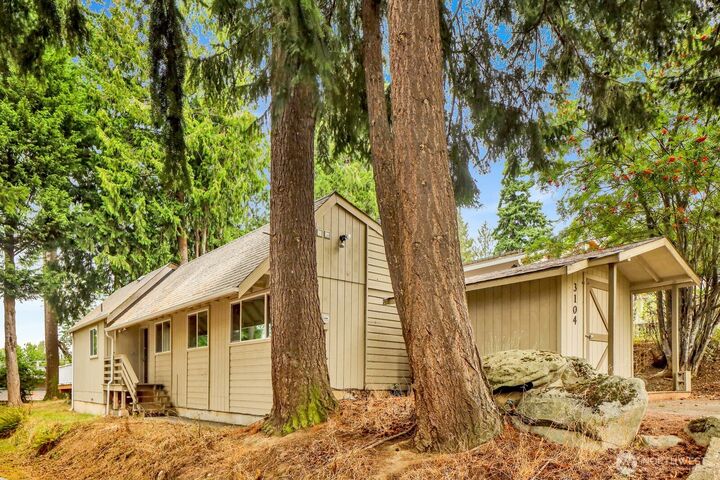 Property Photo: 3104 Wilson Avenue WA 98225