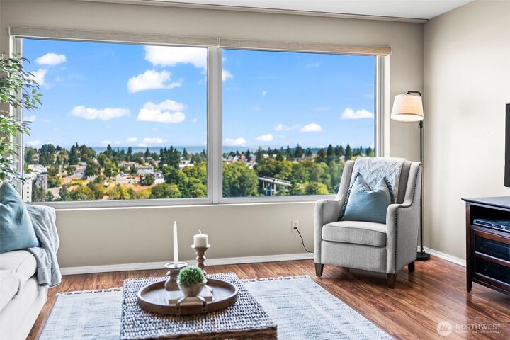 Property Photo:  3201  Pacific Avenue 1204  WA 98418 