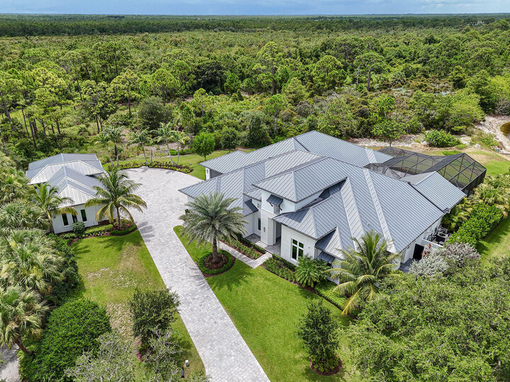 Property Photo:  6219 SE Moss Ridge Pointe  FL 33455
