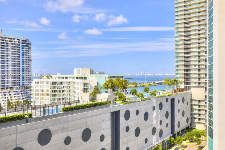 Property Photo: 501 NE 31st Street 1004 FL 33137
