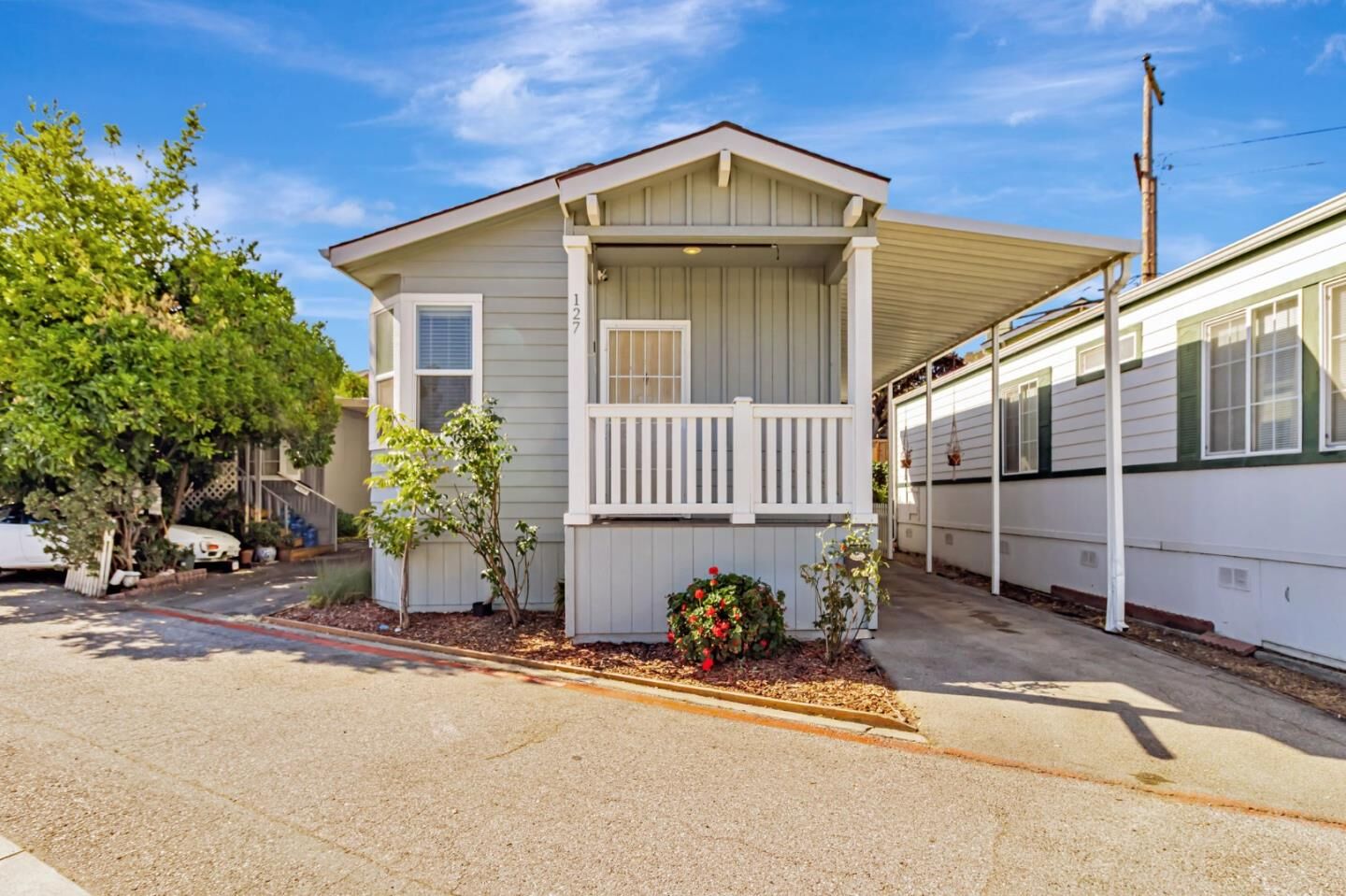 Property Photo: 440 Moffet Boulevard 127 CA 94043
