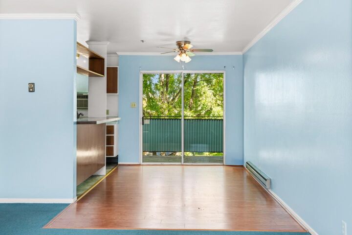 Property Photo:  464 Clinton Street 309  CA 94062 