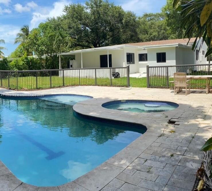 Property Photo: 13236 NE 4th Ave FL 33161