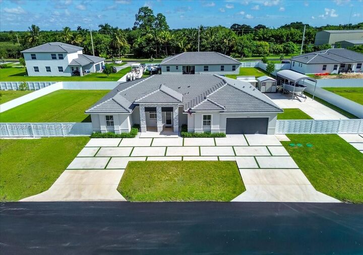 Property Photo: 19803 SW 321 Street FL 33030