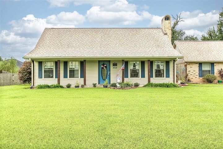 2040 Oak Leaf Forest Dr Drive  Sulphur LA 70665 photo
