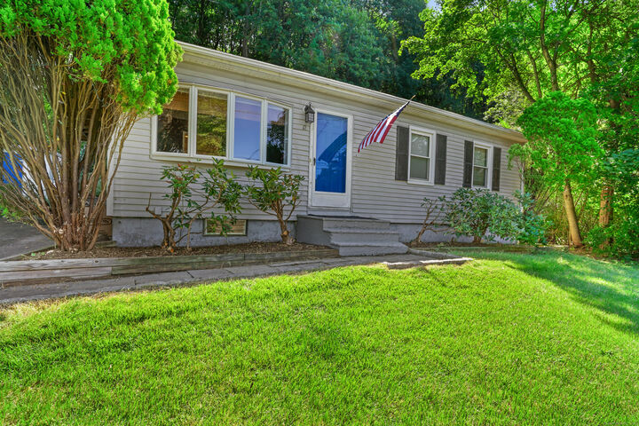 12 Waterhorse Brook Drive  Bethel CT 06801 photo