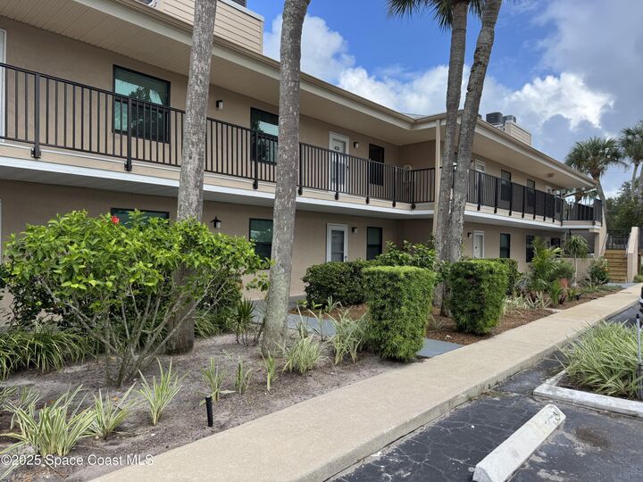 Property Photo: 201 International Drive FL 32920