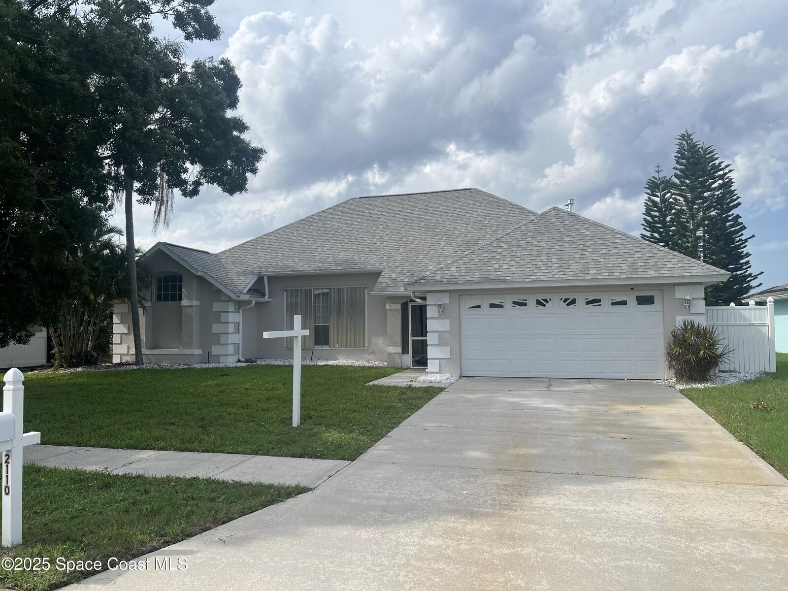 Property Photo: 2110 Lionel Drive FL 32940