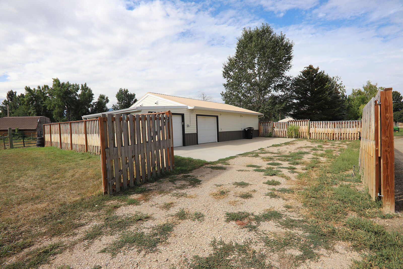 Property Photo: