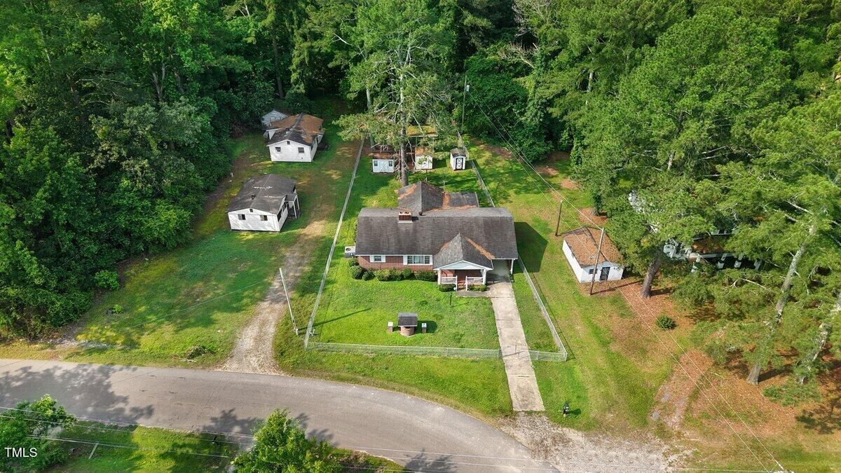 Property Photo: 338 340 Dead End Road NC 27823