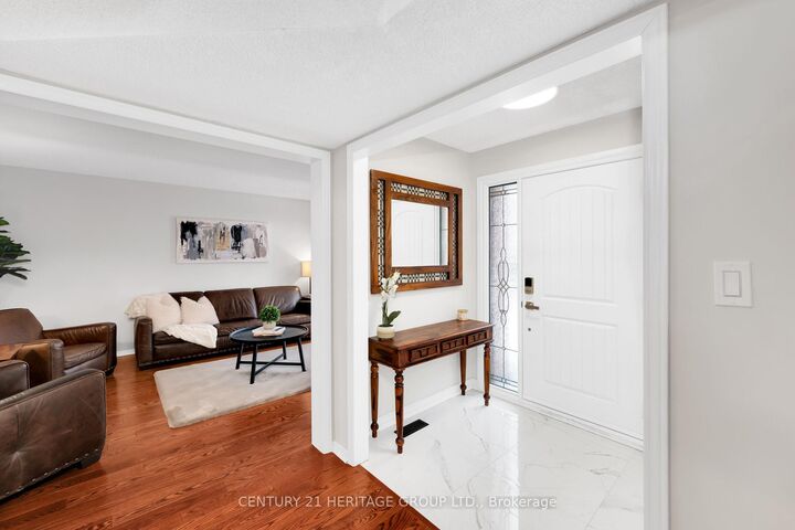 Property Photo: 514 Keith Avenue ON L3X 1V4