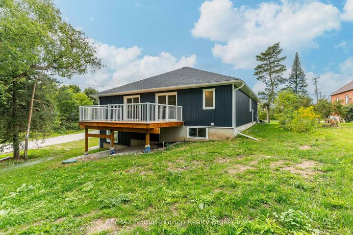 Property Photo:  307 1st Avenue S  ON N0G 1L0 