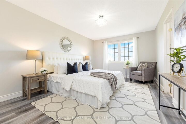 602 Yates Drive  Milton ON L9T 7R1 photo