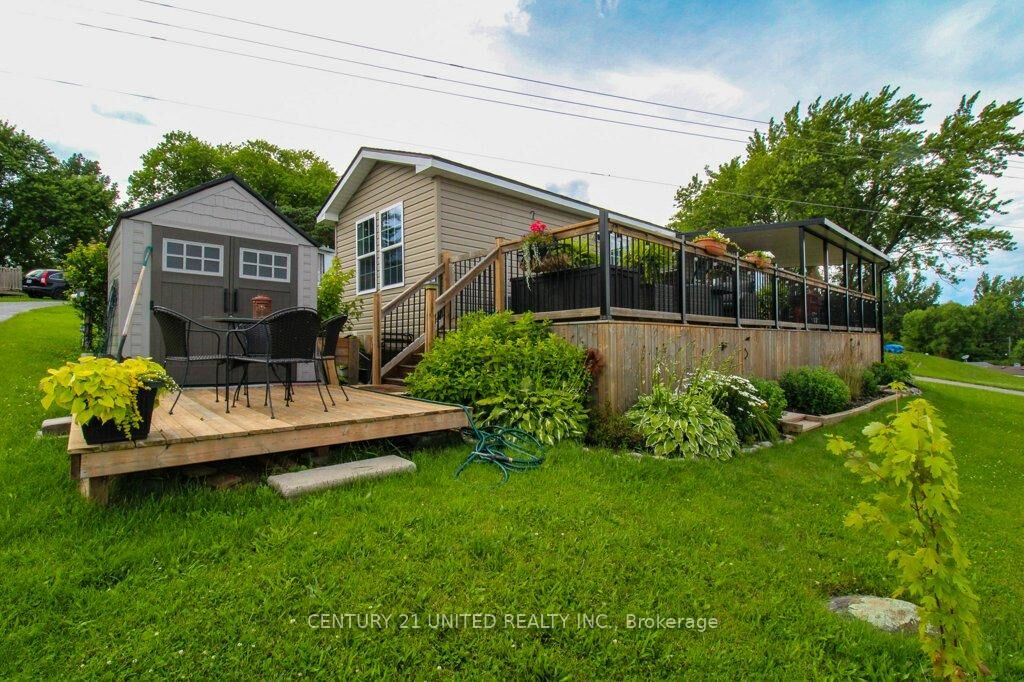 Property Photo:  920 Skyline Road 5 Marina Cres  ON K0L 1T0 
