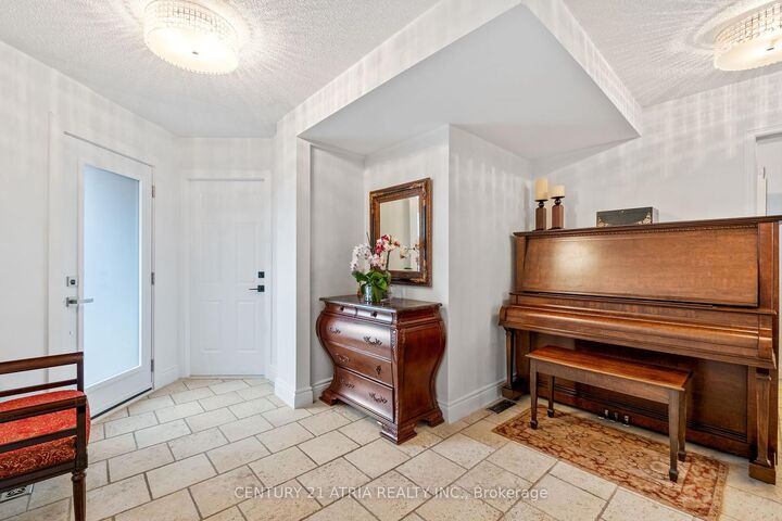 Property Photo:  42 Fifefield Drive  ON L6A 1J2 