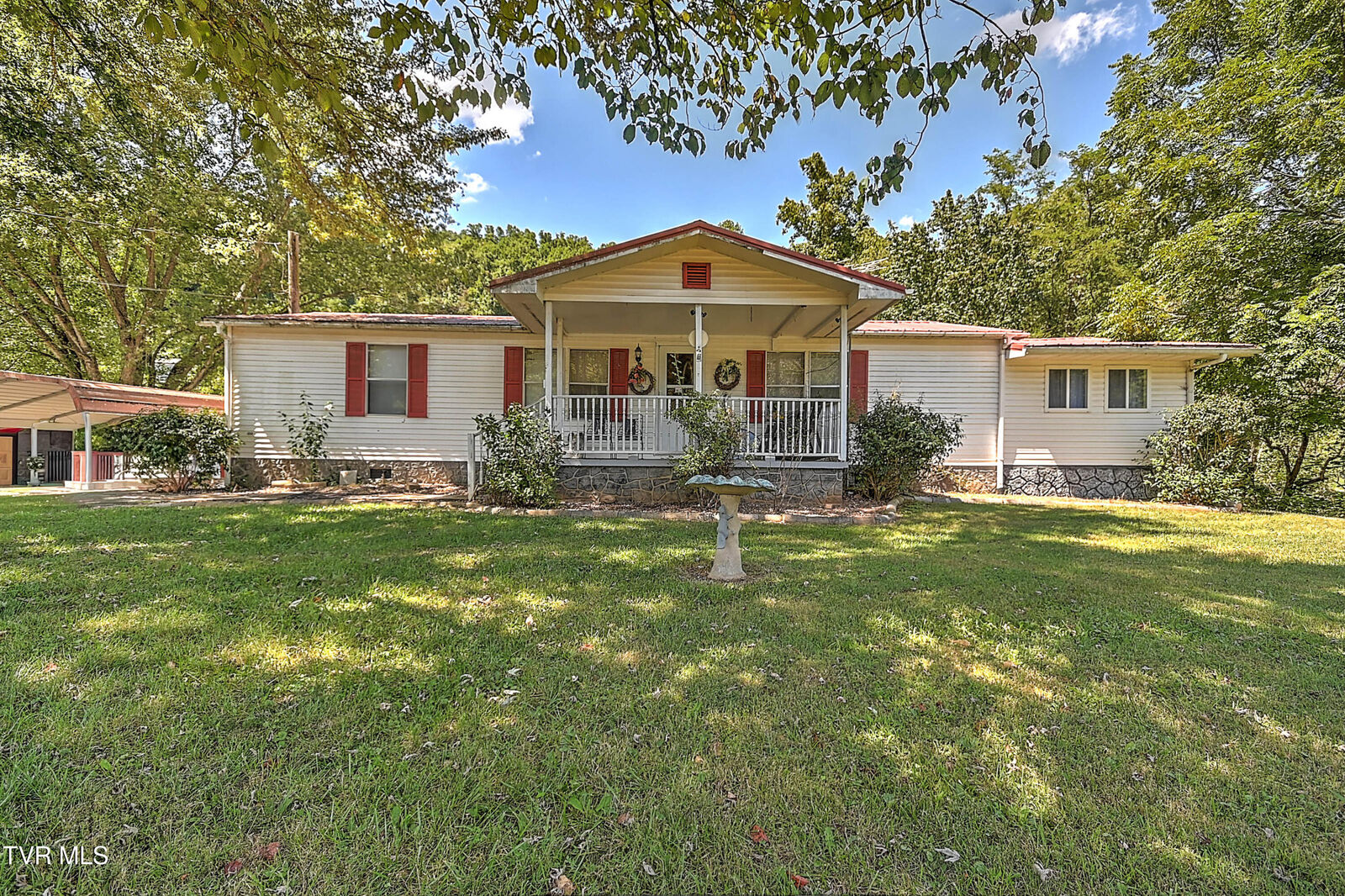 Property Photo:  201 Ollie Collins Road  TN 37643 