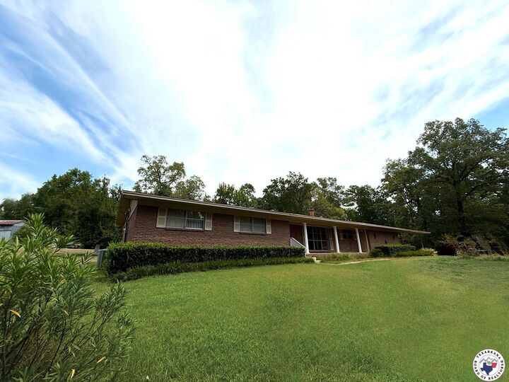 Property Photo:  37 Leggett Dr.  TX 75503 