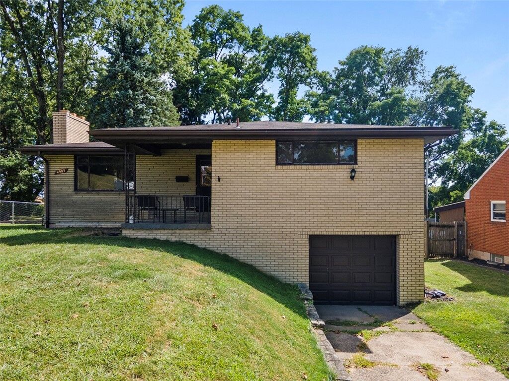 Property Photo: 4983 Willow Dr PA 15236