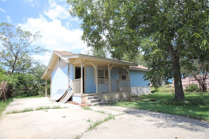 1142 Cessal Avenue D  Austin TX 78721 photo