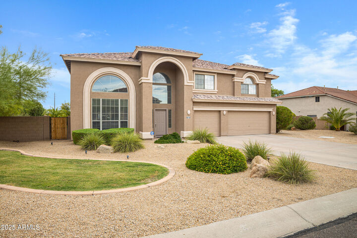 Property Photo: 7555 E Laurel Street AZ 85207