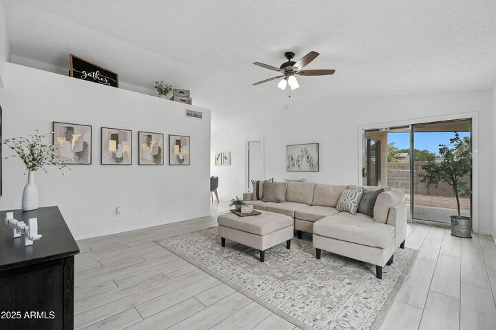 Property Photo: 619 E Jensen Street 56 AZ 85203