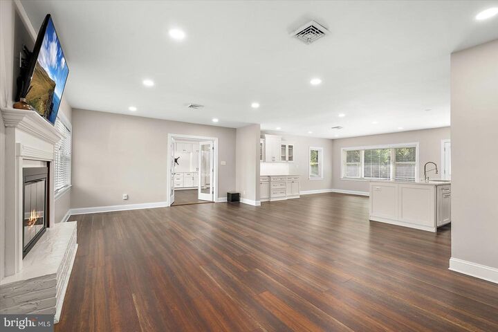 Property Photo:  1105 Riverside Drive  MD 21801 