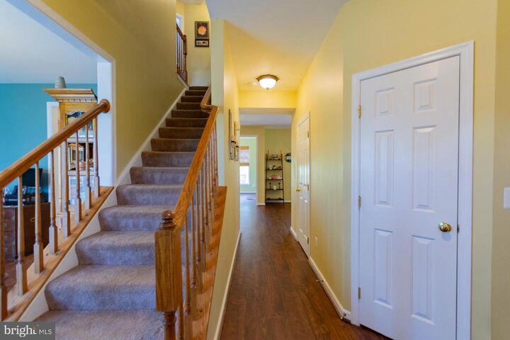 Property Photo: 39 N Kimberwicke Drive WV 25414