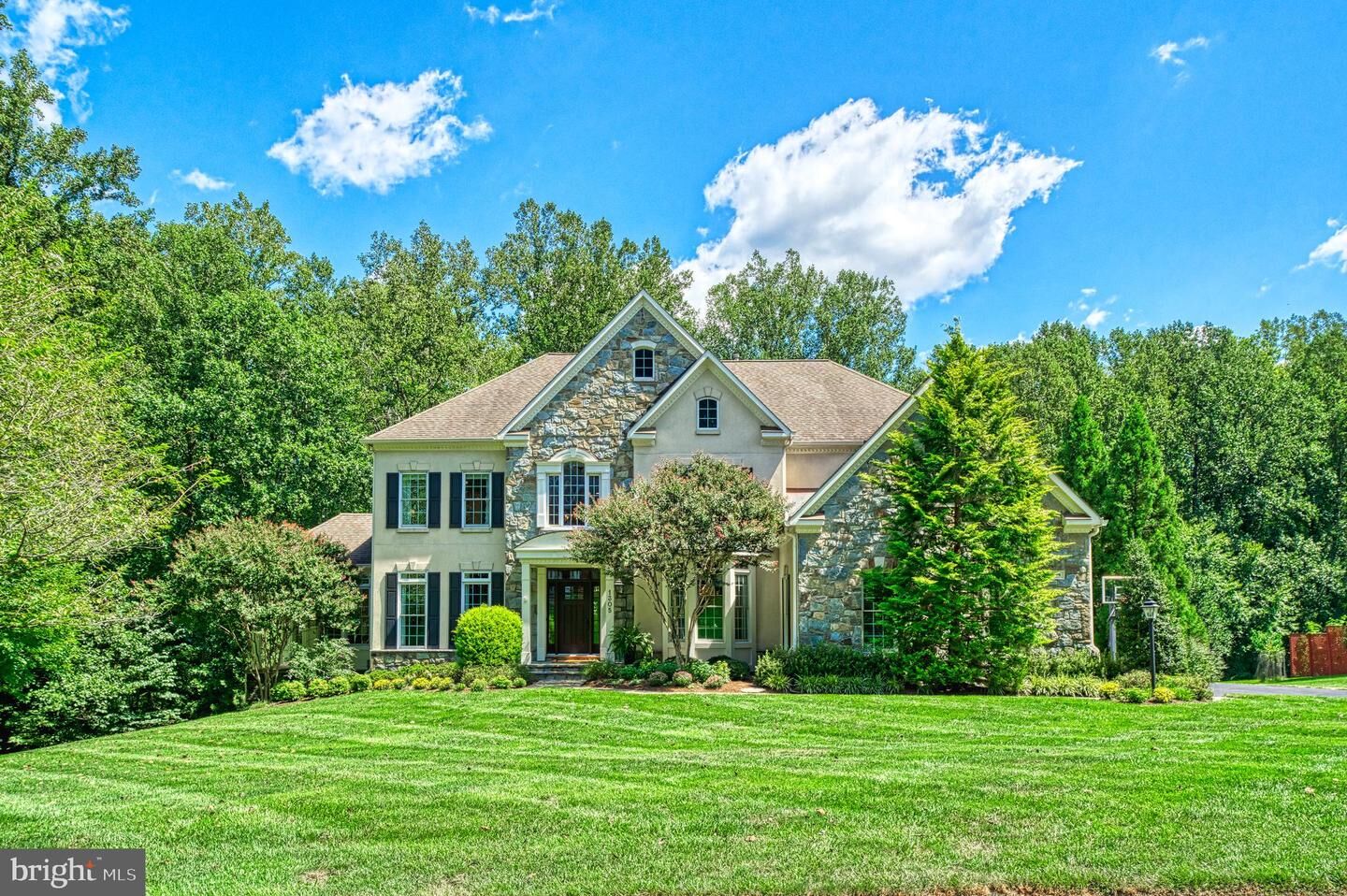 Property Photo:  1305 Newkirk Court  VA 22182 