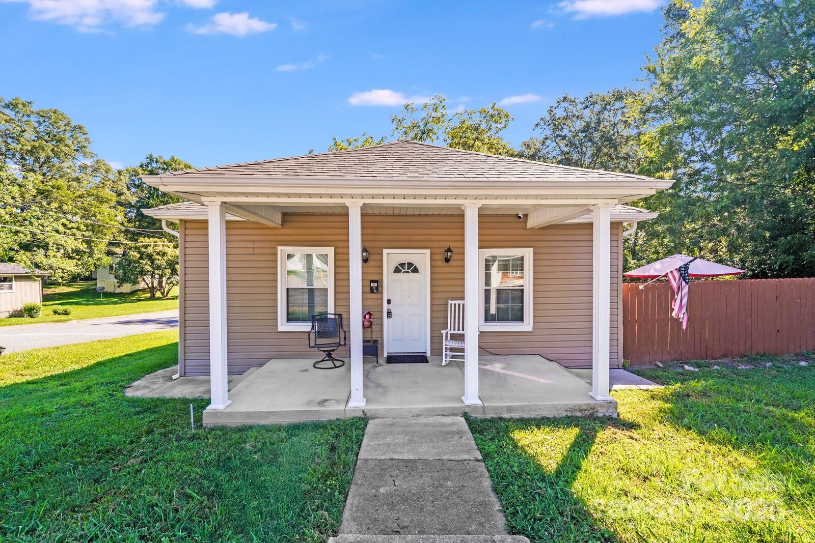 Property Photo: 301 S Mountain Street NC 28021