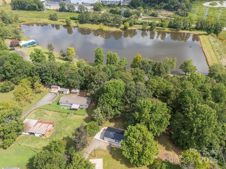 Property Photo:  118 Aiken Street  NC 28043 