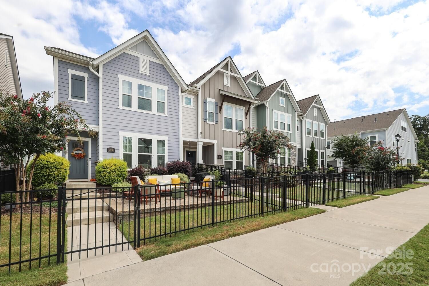 Property Photo: 2518 Lydia Avenue NC 28205