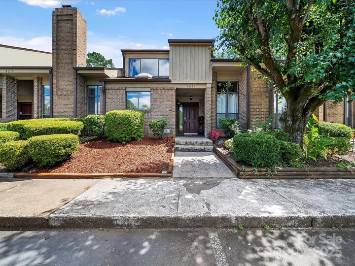 Property Photo: 8041 Charter Oak Lane NC 28226