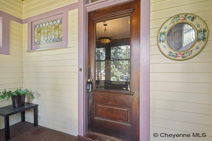 Property Photo:  1100 Garfield St  WY 82070 