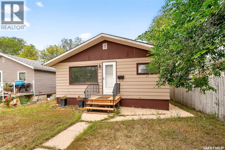 Property Photo:  1008 Lillooet Street W  SK S6H 5B8 