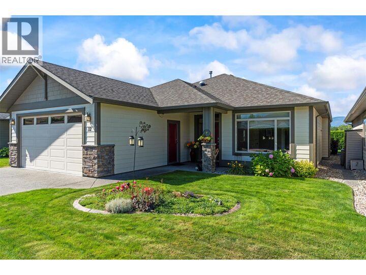 6450 Okanagan Landing Road 32  Vernon BC V1H 2H5 photo