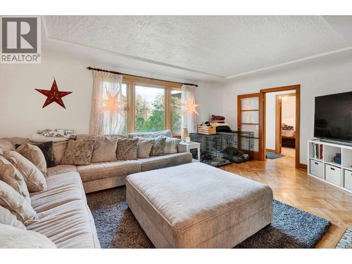 Property Photo: 665 Columbia Street BC V2C 2V2