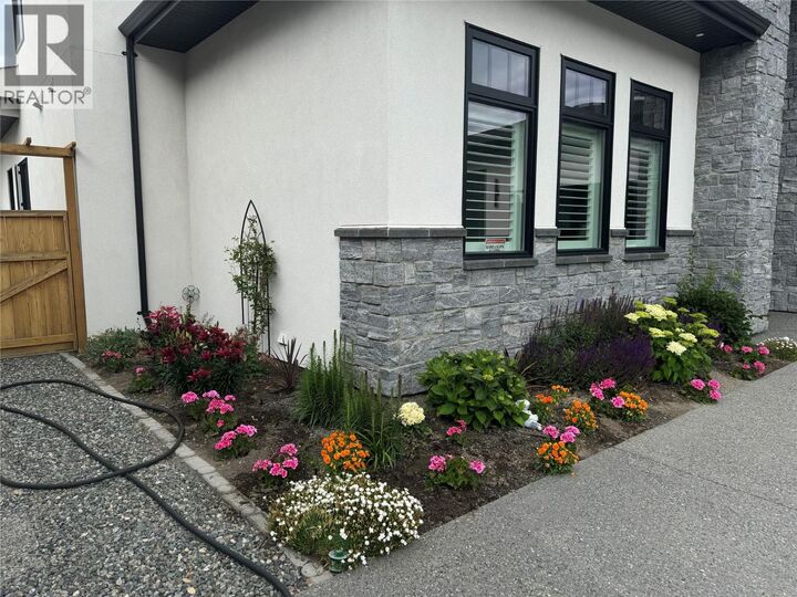 Property Photo:  1330 Myra Place  BC V2E 0C3 
