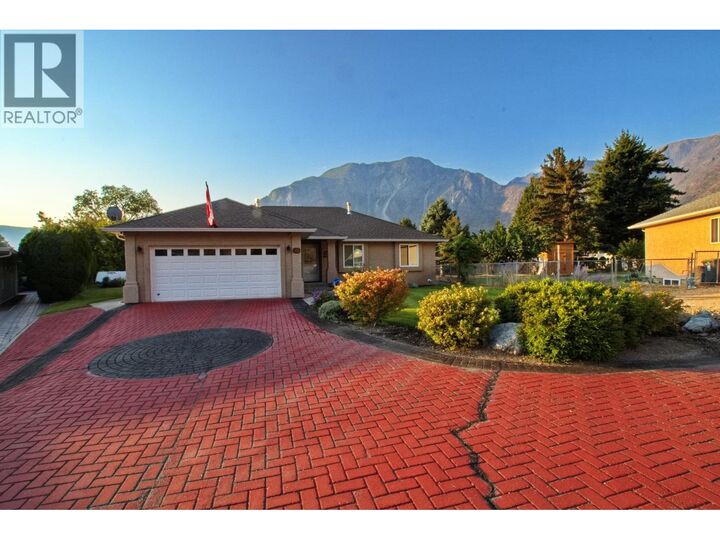 515 Vanderlinde Drive — photo 1
