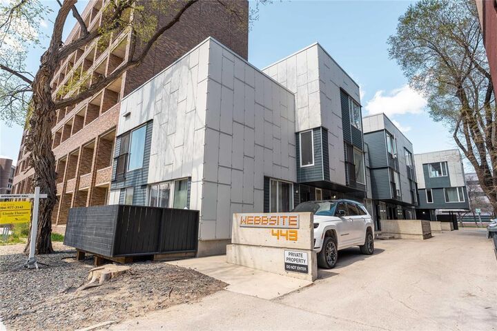 443 Webb Place  Winnipeg MB R2N 0N9 photo
