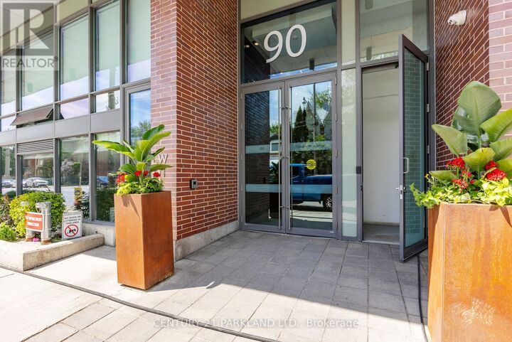 Property Photo: 90 Broadview Avenue 720 ON M4M 0A7