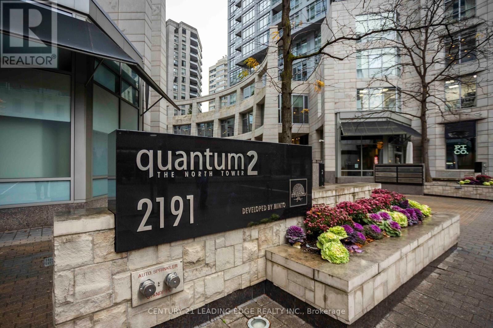 Property Photo: 2191 Yonge Street L5 ON M4S 3H8