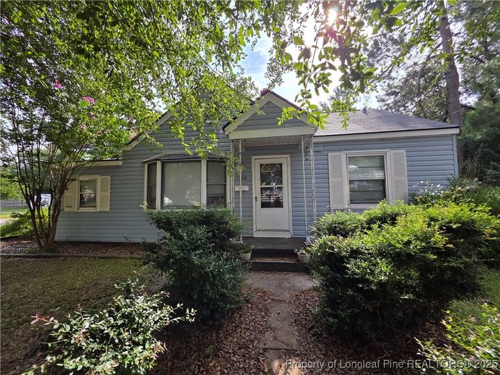 124 N Wright Street  Raeford NC 28376 photo