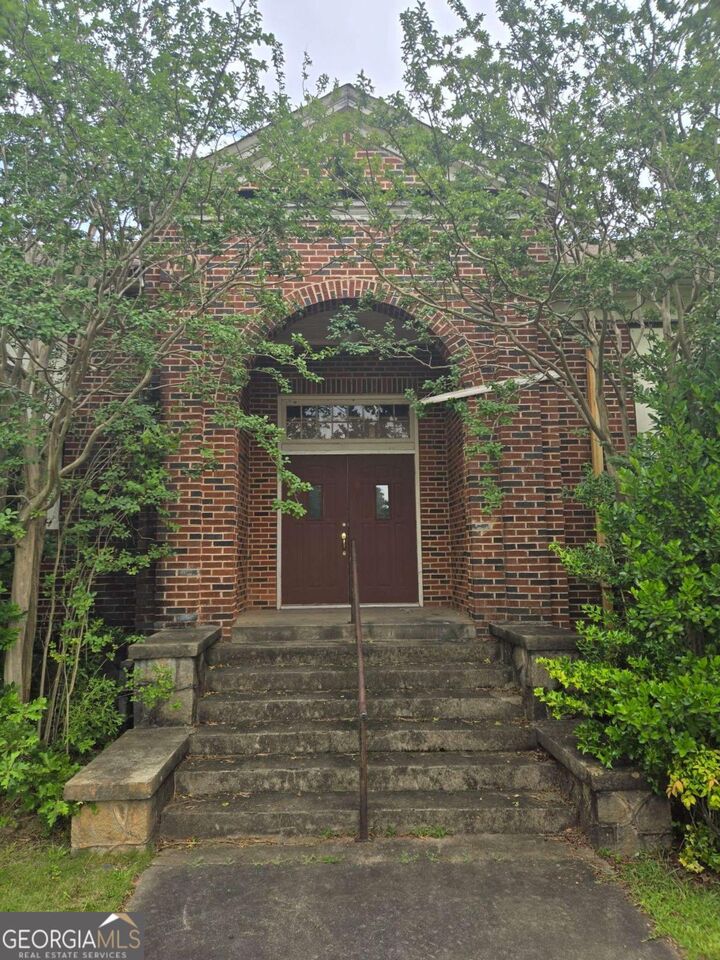 Property Photo:  2060 College Street  GA 30629 