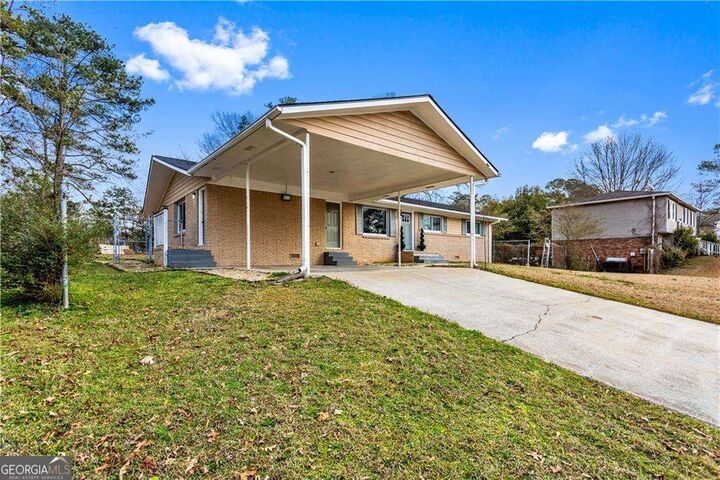 Property Photo:  1646 Flicker Road  GA 30238 
