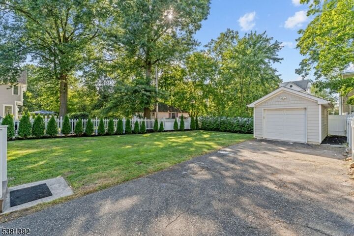 Property Photo: 30 Hillside Ave NJ 07928