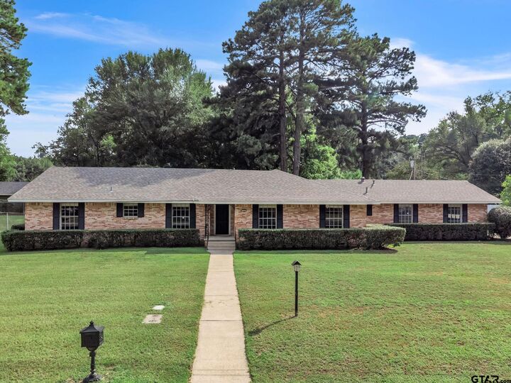 700 Emily Dr.  Longview TX 75601 photo